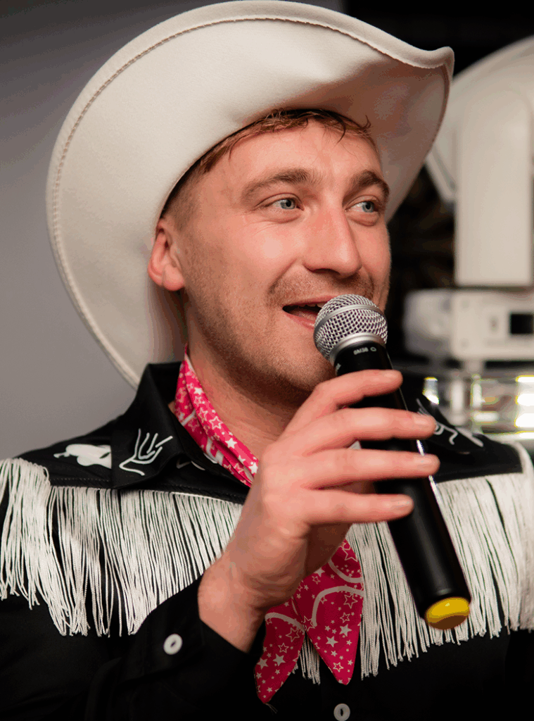 pubs1 fancy dress karaoke
