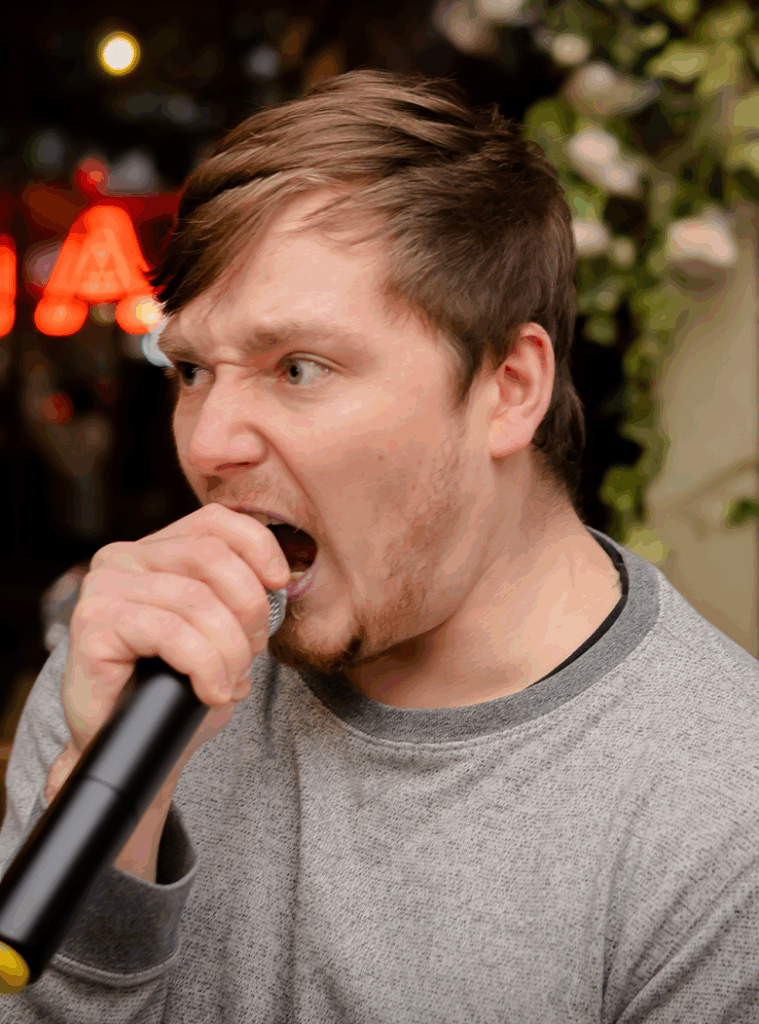 pubs3 screaming karaoke